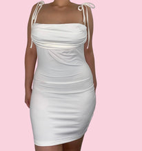 Load image into Gallery viewer, Savanah Dress
